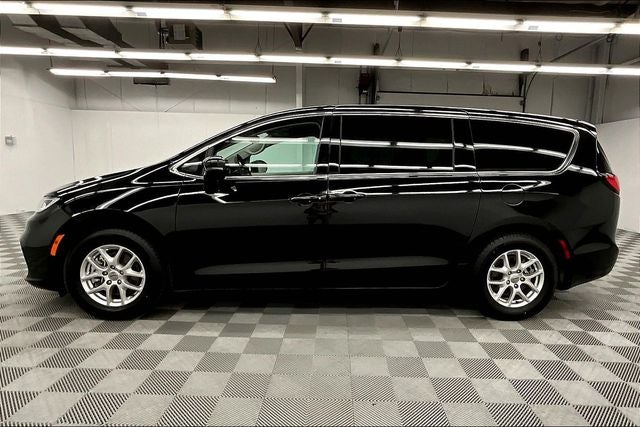 2024 Chrysler Pacifica Touring L Adaptive Cruise - Blind Spot Detection