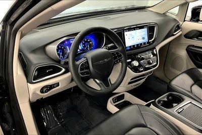 2024 Chrysler Pacifica Touring L Adaptive Cruise - Blind Spot Detection