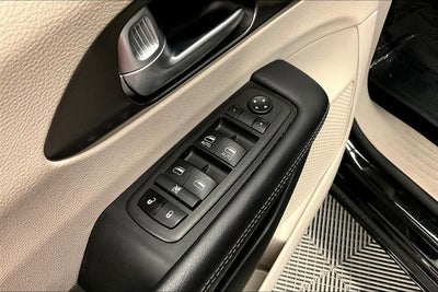 2024 Chrysler Pacifica Touring L Adaptive Cruise - Blind Spot Detection