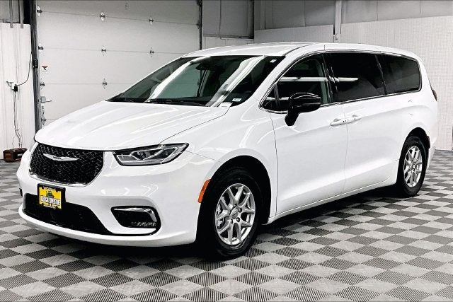 2024 Chrysler Pacifica Touring L Adaptive Cruise-Htd Seats-Remote Start