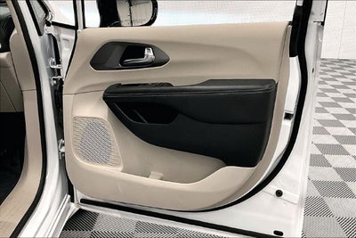 2024 Chrysler Pacifica Touring L Adaptive Cruise-Htd Seats-Remote Start