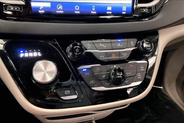 2024 Chrysler Pacifica Touring L Adaptive Cruise-Htd Seats-Remote Start
