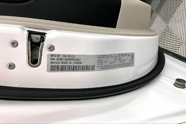 2024 Chrysler Pacifica Touring L Adaptive Cruise-Htd Seats-Remote Start