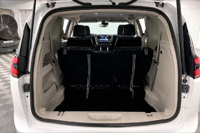 2024 Chrysler Pacifica Touring L Adaptive Cruise-Htd Seats-Remote Start