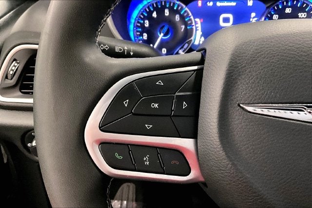 2025 Chrysler Pacifica Select Adaptive Cruise Control