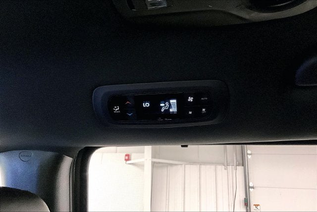 2025 Chrysler Pacifica Select Adaptive Cruise Control