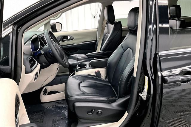 2023 Chrysler Pacifica Touring L Adaptive Cruise - Htd Seats - Remote Start