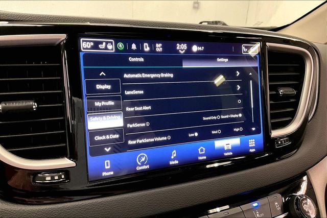 2023 Chrysler Pacifica Touring L Adaptive Cruise - Htd Seats - Remote Start