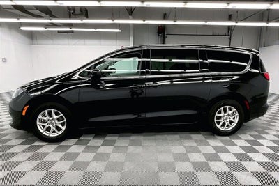 2023 Chrysler Voyager LX Heated Seats - Remote Start