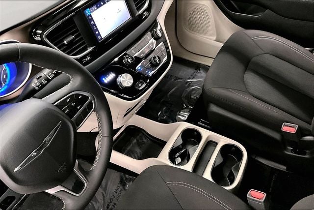 2023 Chrysler Voyager LX Heated Seats - Remote Start