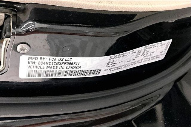 2023 Chrysler Voyager LX