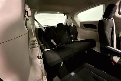 2023 Chrysler Voyager LX Htd Seats-Remote Start-Apple CarPlay/Android Auto