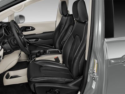 2025 Chrysler Pacifica Limited Htd/Cooled Seats