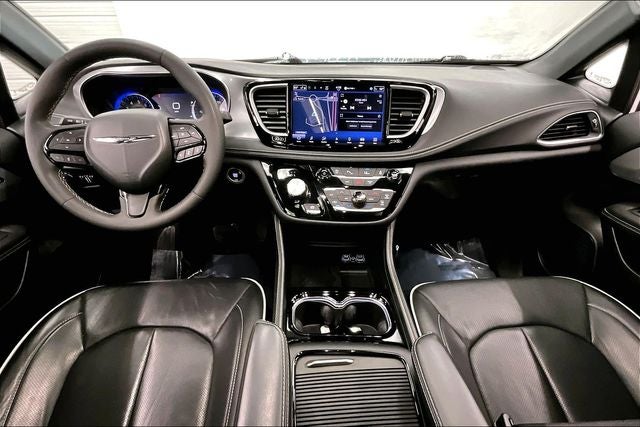 2025 Chrysler Pacifica Limited S Appearance Pkg - Pano Roof - Htd/Cooled Leather