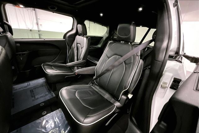 2025 Chrysler Pacifica Limited S Appearance Pkg - Pano Roof - Htd/Cooled Leather