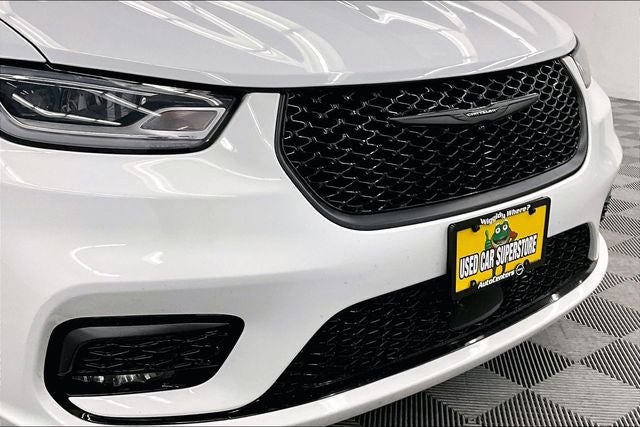 2025 Chrysler Pacifica Limited S Appearance Pkg - Pano Roof - Htd/Cooled Leather