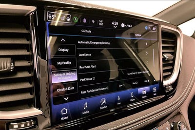 2025 Chrysler Pacifica Limited S Appearance Pkg - Pano Roof - Htd/Cooled Leather