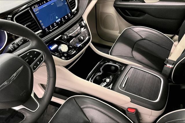 2024 Chrysler Pacifica Limited Pano Roof - Htd/Cooled Leather - Adaptive Cruise
