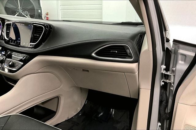 2024 Chrysler Pacifica Limited Pano Roof - Htd/Cooled Leather - Adaptive Cruise