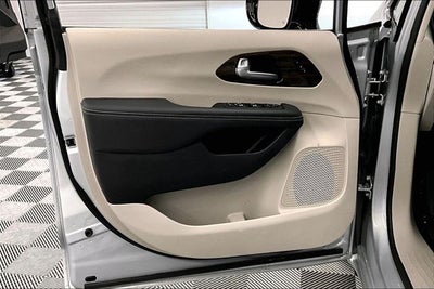 2024 Chrysler Pacifica Limited Pano Roof - Htd/Cooled Leather - Adaptive Cruise