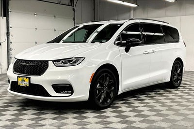 2025 Chrysler Pacifica Limited