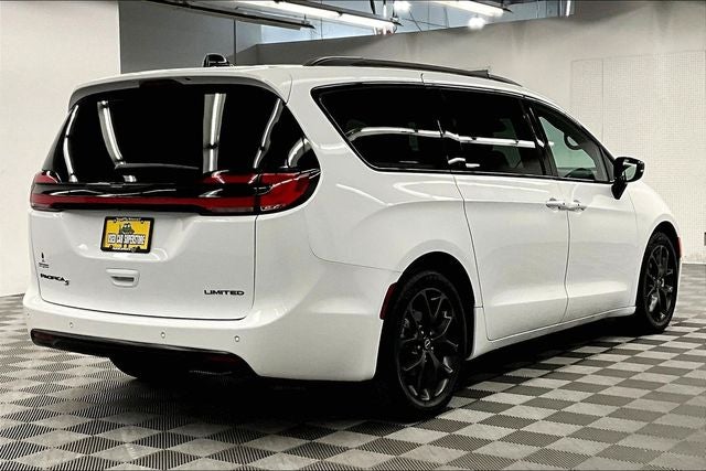 2025 Chrysler Pacifica Limited