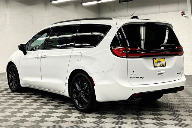 2025 Chrysler Pacifica Limited