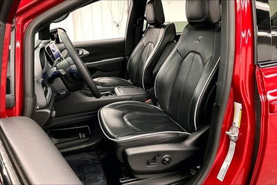 2025 Chrysler Pacifica Limited S Appearance Pkg - Pano Roof - Htd/Cooled Leather