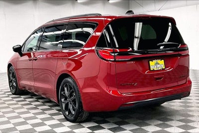 2025 Chrysler Pacifica Limited S Appearance Pkg - Pano Roof - Htd/Cooled Leather