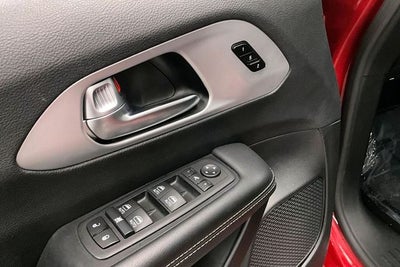 2025 Chrysler Pacifica Limited S Appearance Pkg - Pano Roof - Htd/Cooled Leather