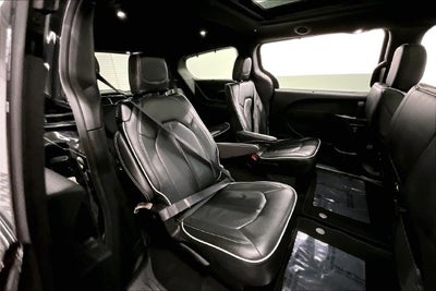 2025 Chrysler Pacifica Limited Pano Roof-Adaptive Cruise-Htd/Cooled Leather