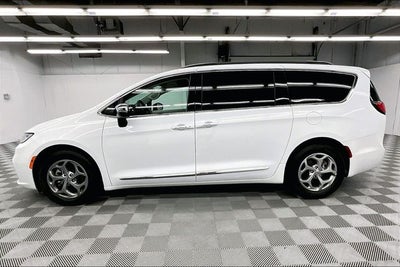 2023 Chrysler Pacifica Limited Panoramic Roof - Htd/Cooled Leather