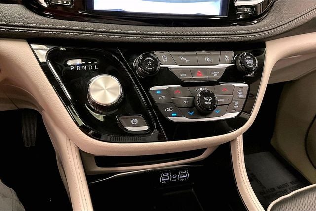 2023 Chrysler Pacifica Limited Panoramic Roof - Htd/Cooled Leather