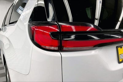 2023 Chrysler Pacifica Limited Panoramic Roof - Htd/Cooled Leather