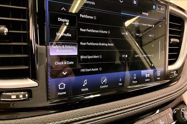 2023 Chrysler Pacifica Limited Panoramic Roof - Htd/Cooled Leather