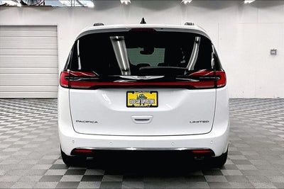 2023 Chrysler Pacifica Limited Panoramic Roof - Htd/Cooled Leather