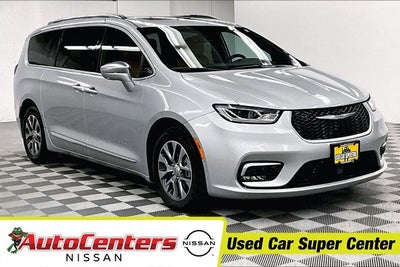 2022 Chrysler Pacifica Hybrid Pinnacle