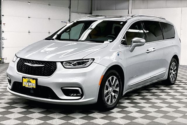 2022 Chrysler Pacifica Hybrid Pinnacle