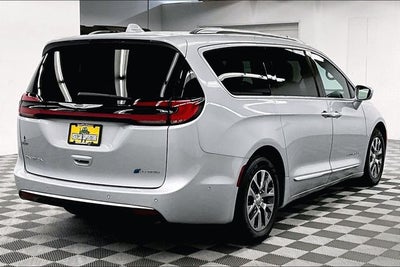 2022 Chrysler Pacifica Hybrid Pinnacle