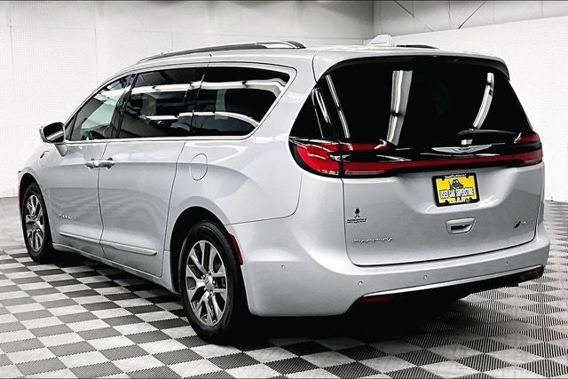 2022 Chrysler Pacifica Hybrid Pinnacle