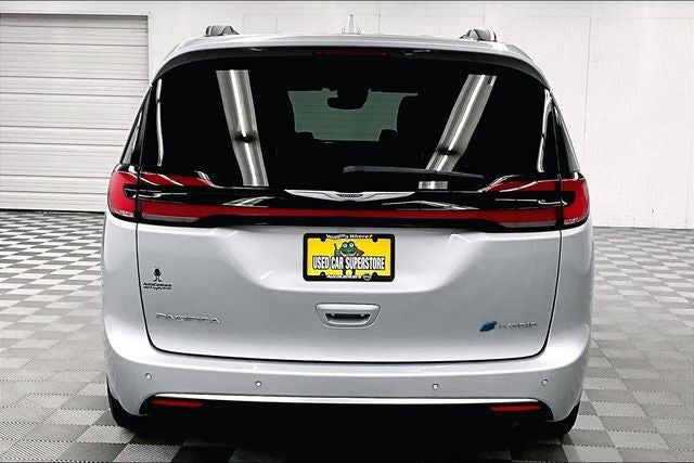 2022 Chrysler Pacifica Hybrid Pinnacle