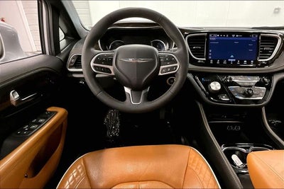 2022 Chrysler Pacifica Hybrid Pinnacle