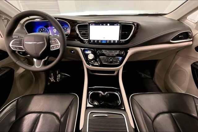 2024 Chrysler Pacifica Limited AWD - Pano Roof - Htd/Cooled Leather