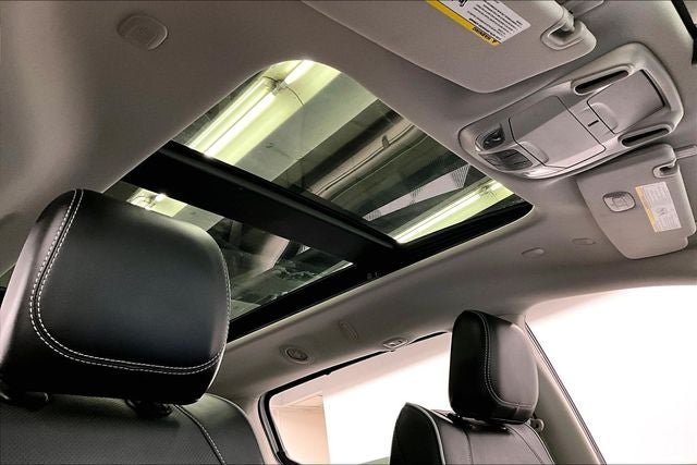 2024 Chrysler Pacifica Limited AWD - Pano Roof - Htd/Cooled Leather