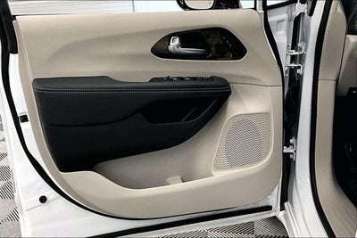 2024 Chrysler Pacifica Limited AWD - Pano Roof - Htd/Cooled Leather