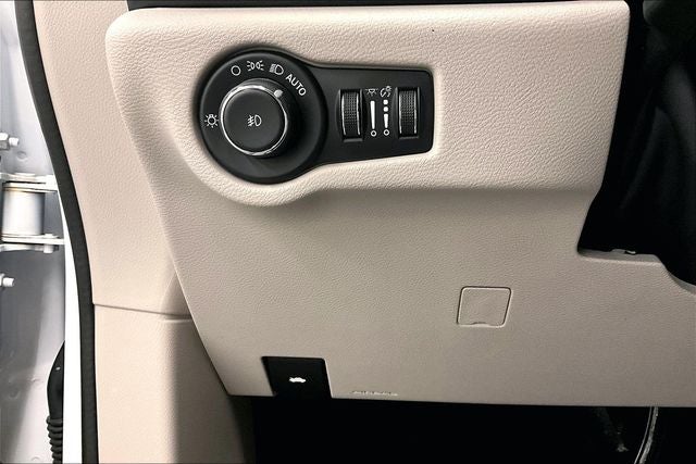 2024 Chrysler Pacifica Limited AWD - Pano Roof - Htd/Cooled Leather