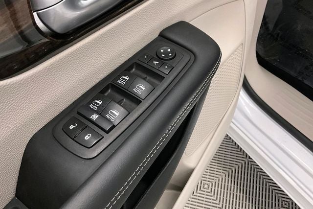 2024 Chrysler Pacifica Limited AWD - Pano Roof - Htd/Cooled Leather