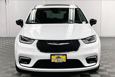 2024 Chrysler Pacifica Limited AWD - Pano Roof - Htd/Cooled Leather