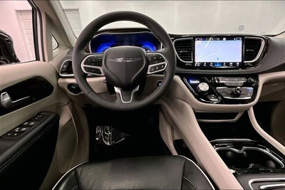 2024 Chrysler Pacifica Limited AWD - Pano Roof - Htd/Cooled Leather