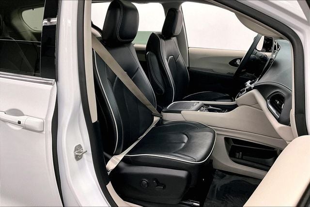 2024 Chrysler Pacifica Limited AWD - Pano Roof - Htd/Cooled Leather